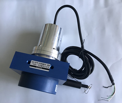 ��ˮλ�Ƃ���������Փ�ϵľ��Է���������Ҏ������